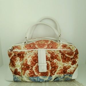 Vera Wang Simply Vera Floral & White Handbag Canva